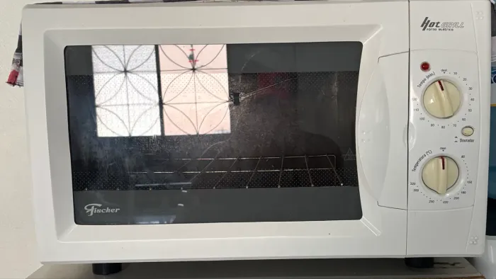 Vendo esse forno elétrico Fischer hot grill 44 litros Valor 400