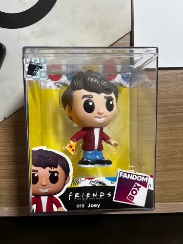 Boneco f.r.i.e.n.d.s / R$100,00
