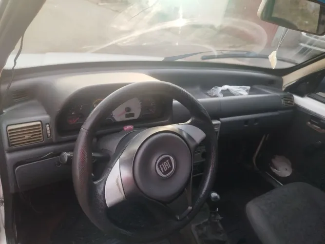 Fiat Uno Mille 1.0 Fire/ F.flex/ Economy 4P 2011