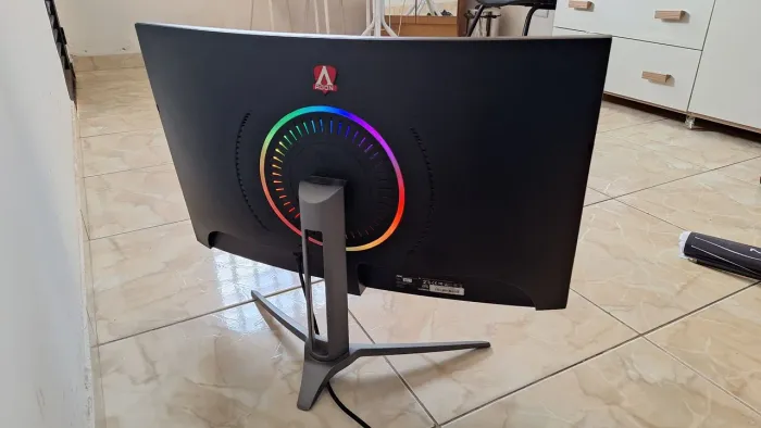 Monitor Curvo 32" Agon tela não dá imagem