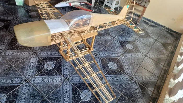 Kit P/montagem aeromodelo extra 260