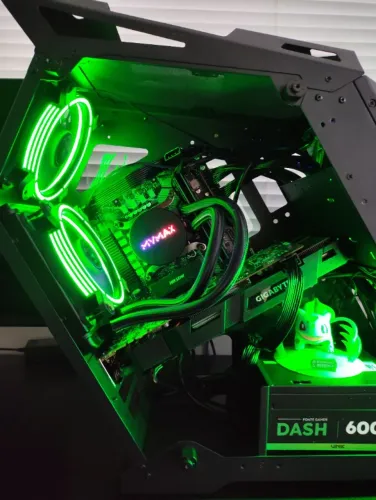 PC Gamer i3-12100F | GTX 1070 Ti 8GB | 16GB RAM | SSD M.2 512GB