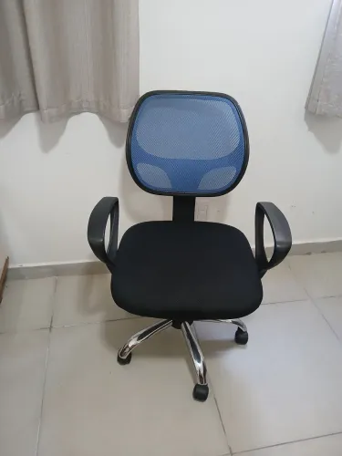 CADEIRA DE ESCRITÓRIO- SEMINOVA