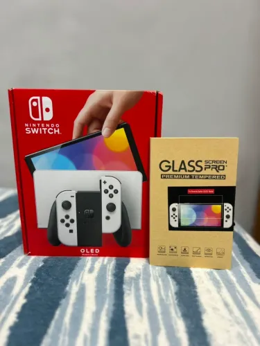 Console Nintendo Switch Oled Branco 64GB + película de brinde.