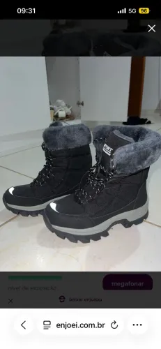 Bota de neve e trekking - nova