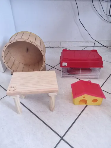 Itens para terrarios hamster