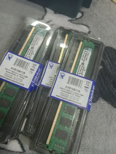 DDR3 - PC - 8 GB - KINGSTON 3 unidades