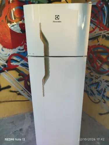 Geladeira Electrolux gelo seco