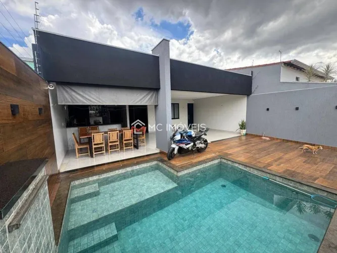 Casa à Venda na QNN 17 Conjunto C - Ceilândia | 3 Suítes | Área de Lazer Completa | Financ