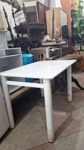 Mesa de ferro tampo de vidro tampo de mármore.