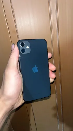 iPhone 11 - 128gb