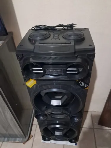 Vendo caixa torre da marca Pulse.1700W