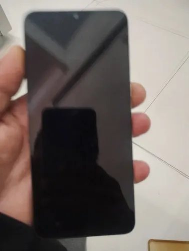 Moto e 13
