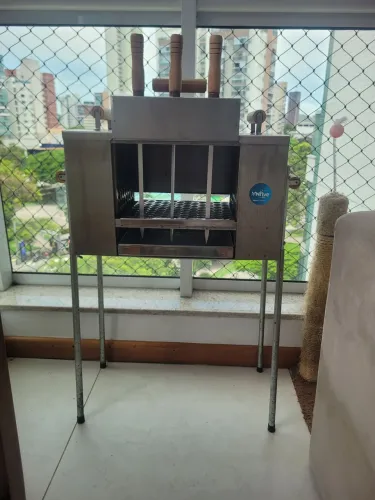 CHURRASQUEIRA ECOLÓGICA INOX A CARVÃO - COMPLETA