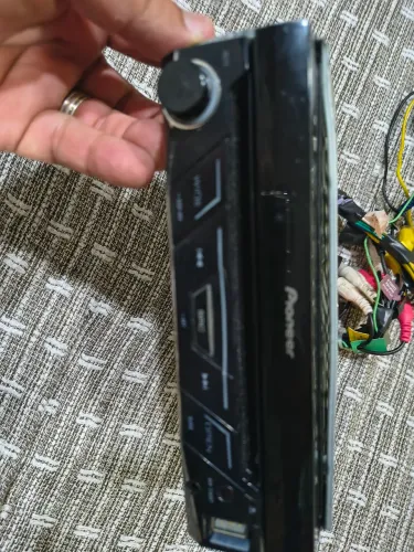 Vendo Rádio DVD retrátil da Pioneer