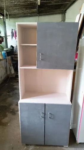 ARMÁRIO MULTIFUNCIONAL PARA COZINHA COM ESPAÇO PARA UM FORNO OU MICROONDAS 