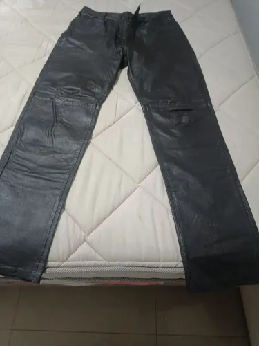 Calça de couro legítimo Zoomp tamanho 42