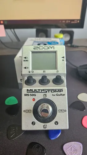 Pedal Zoom ms50g novo