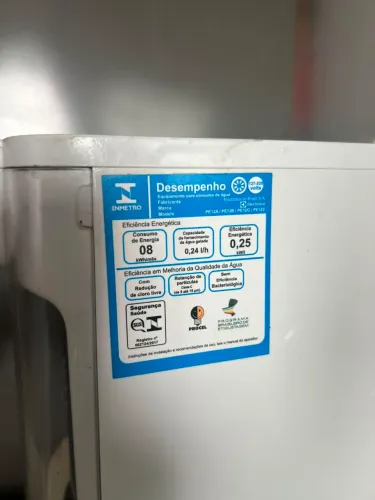 Purificador de água Electrolux, 100% funcionando, água gelada, água fria e água natural.