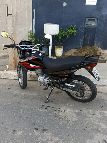 Vendo ou troco nxr Bros ES 150 , ano.2008, toda revisada, moto muito boa para o dia a dia