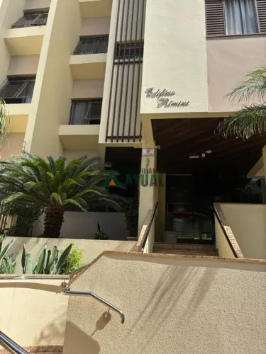 APARTAMENTO COM 3 QUARTOS SENDO UMA SUÍTE A VENDA NA REGIÃO CENTRAL DE LONDRINA.