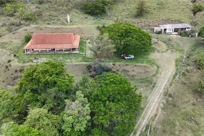 SÍTIO - VENDA e PERMUTA 68.888,10 m² - R$1.300.000,00 - JARDIM BRASIL - AMPARO,SP