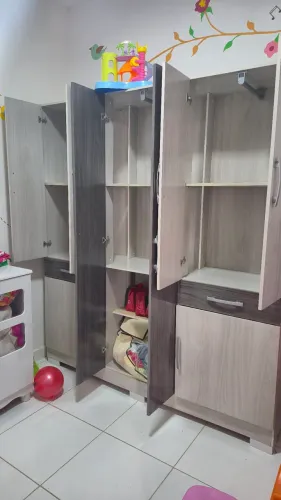 Guarda roupa solteiro usado