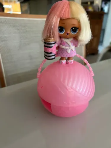 Boneca LOL 