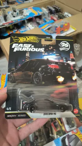 Miniatura Hot Wheels Premium BMW M5 2010 - Velozes e Furiosos 1:64