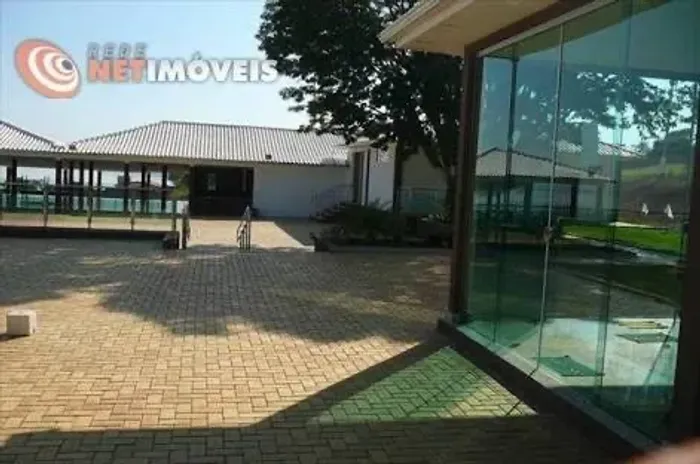 Lote em condomínio Vitória Náutico