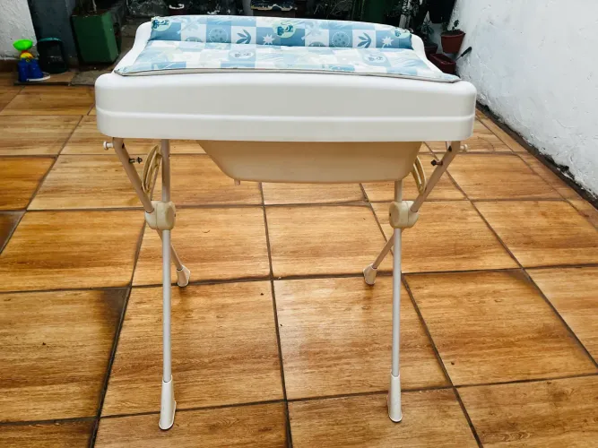 Banheira com Trocador - Pouquíssimo Uso.