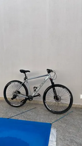 Vendo bicicleta Alfamec aro 29