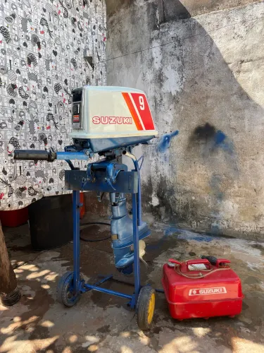 Motor de Popa Suzuki 9HP 2T 1991