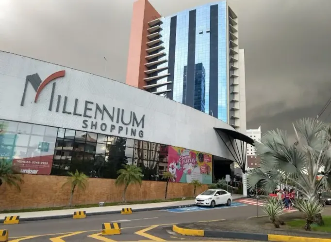 Consultório Odontológico no Millenium. 34m2, 2 Cadeiras.Tudo NOVO e 100% MOBILIADO