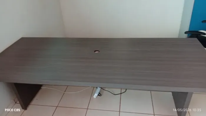 MESA TIPO SECRETARIA MARROM GRANDE