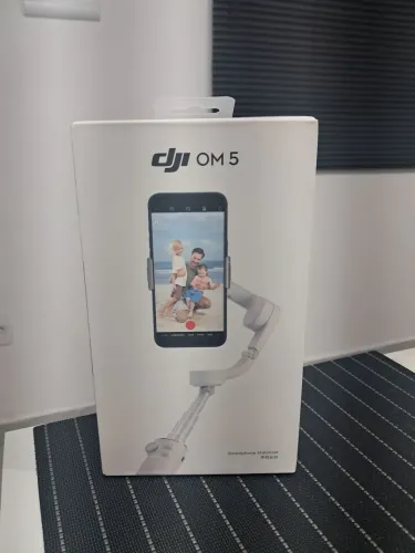 DJI OM 5 Sunset White - Estabilizador Gimbal (Novo e Lacrado)