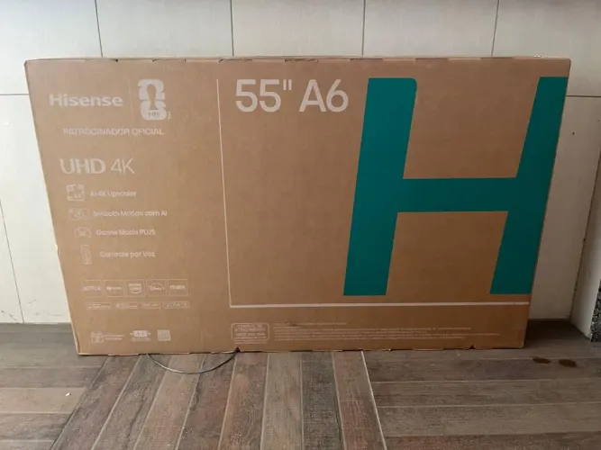 Smart TV Hisense 55 polegadas Lacrada