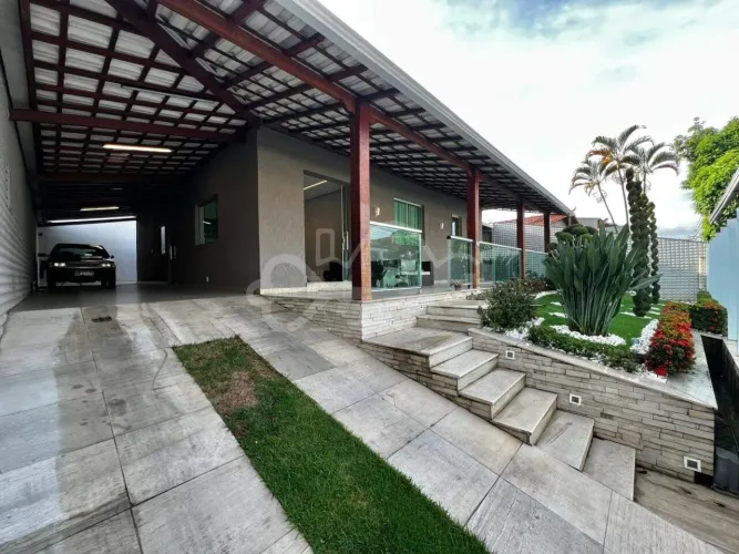 CASA LINEAR | 3 QUARTOS | 4 VAGAS - BAIRRO SANTA AMÉLIA - R$ 1.800.000,00