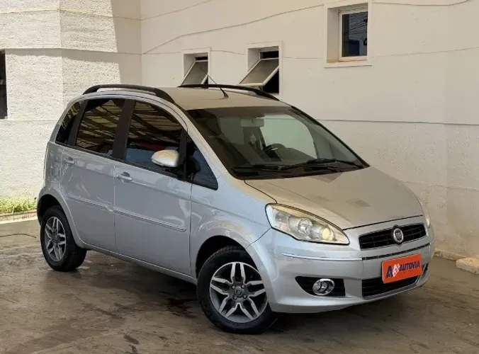 Fiat Idea Attractive 1.4 Fire Flex 8V 5P 2012