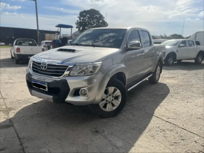 Toyota Hilux CD SR D4-d 4X4 3.0 TDI Dies. 2015