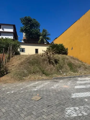 High Class vende Imóvel para tem 350 metros quadrados em Residencial Coqueiral - Vila Velh
