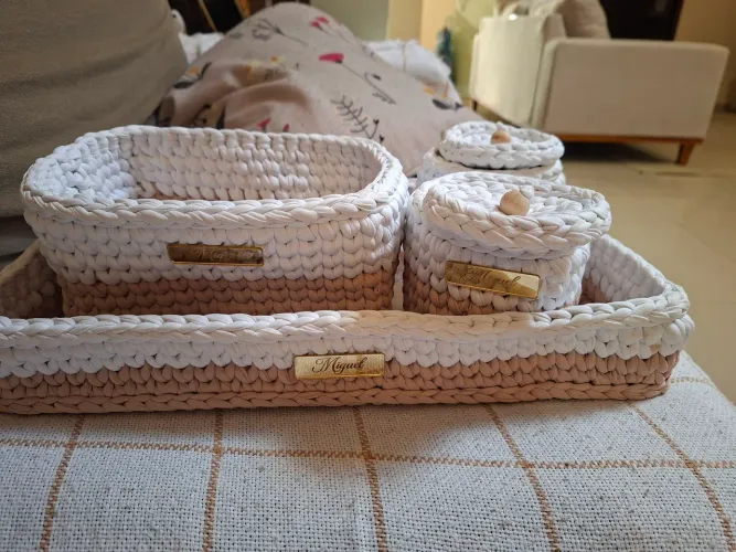 Porta Kit higiene bebê em croché