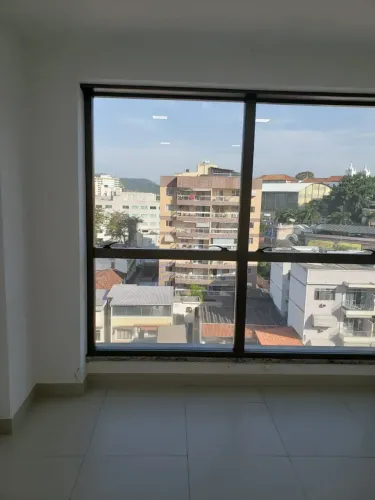 Excelente sala para aluguel com 25m² em Freguesia (Jacarepaguá) - Rio de Janeiro - RJ