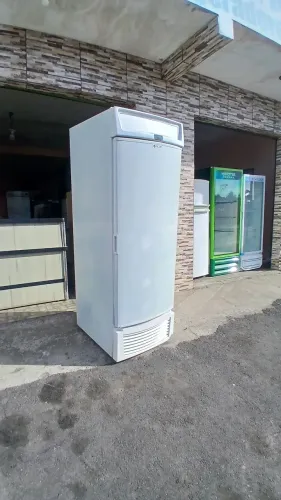 Cervejeira porta cega com garantia 