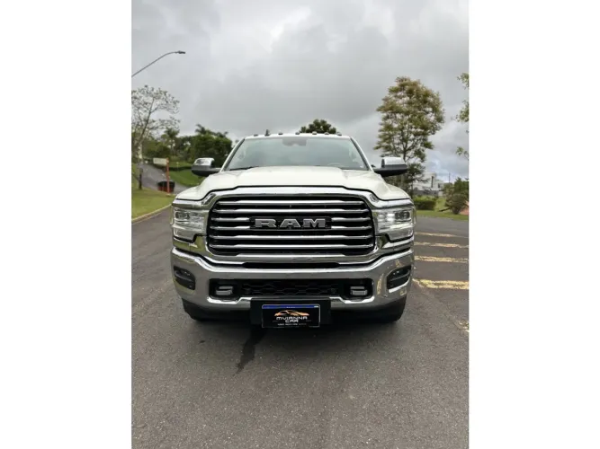Ram 3500 Limited Longhorn 6.7 TB CD Diesel 2022