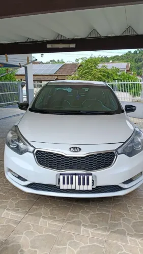 Kia Motors Cerato 1.6 16V Flex Aut. 2014