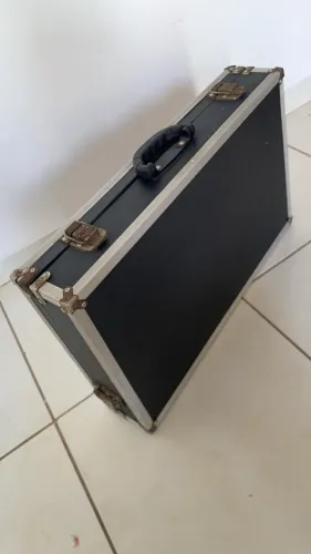 Case para pedaleira 60x40cm