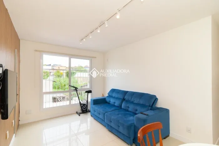Cobertura à venda com 110 m² e 3 dormitórios no bairro Partenon.