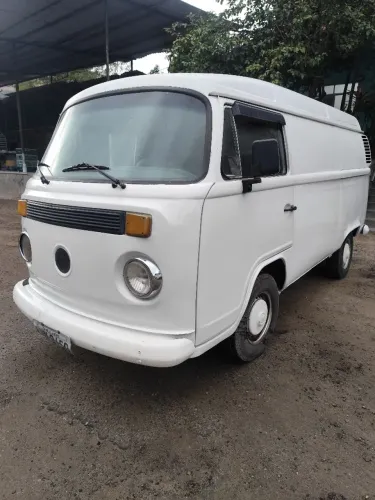 Volkswagen Kombi Furgão (álcool) 2001