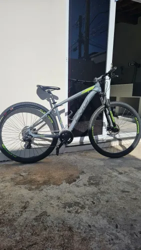 Oggi Hacker HDS aro 29 tamanho 17